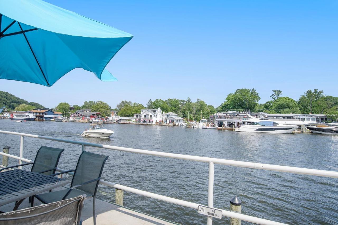 Waterside Suites Saugatuck Exterior photo