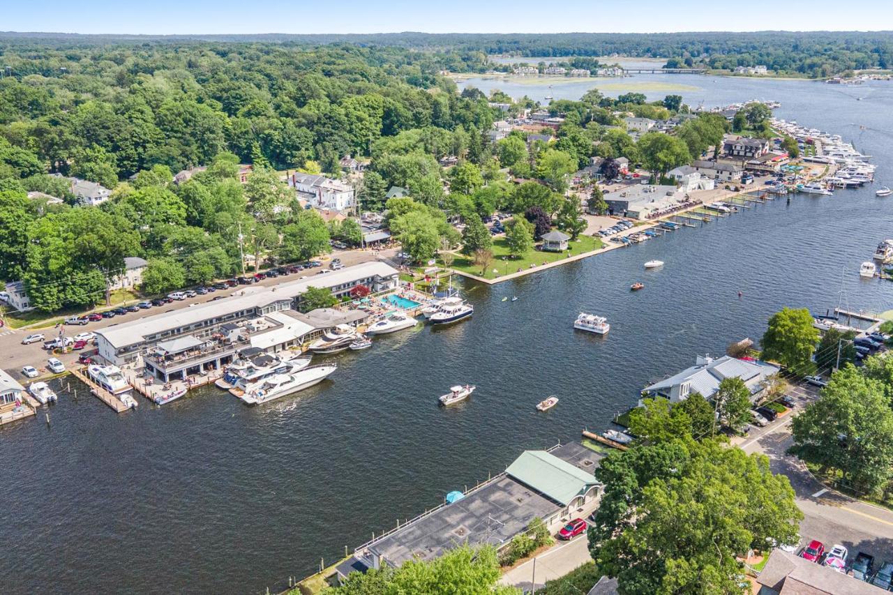 Waterside Suites Saugatuck Room photo